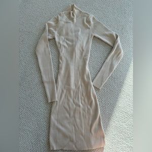 Le Lid Form Fitting Open Back Dress Small